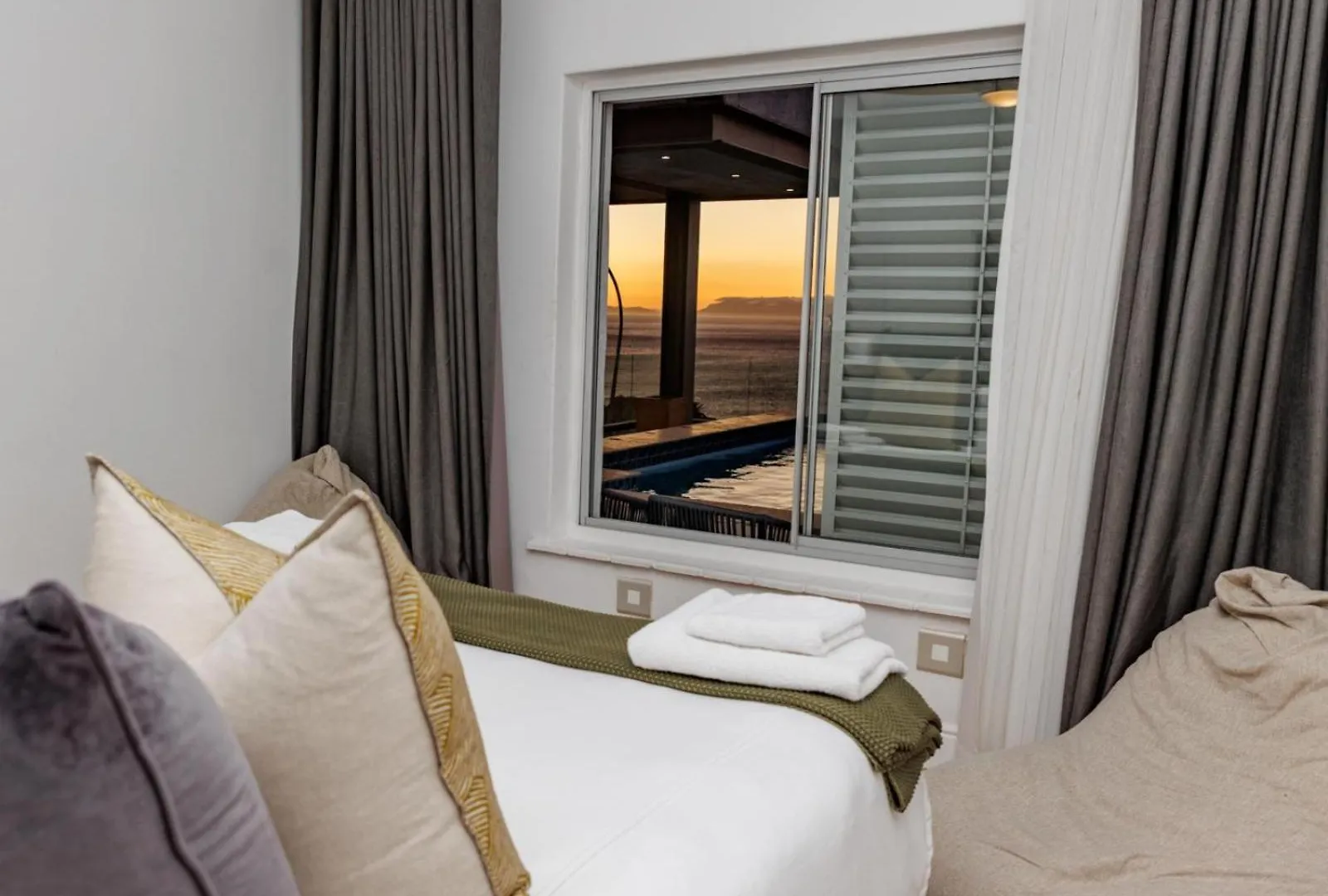Atlantic Sky Villa Gordons Bay
